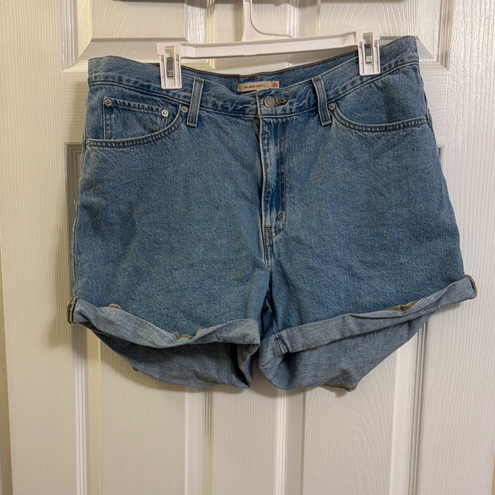 Levis 80’s Mom Short